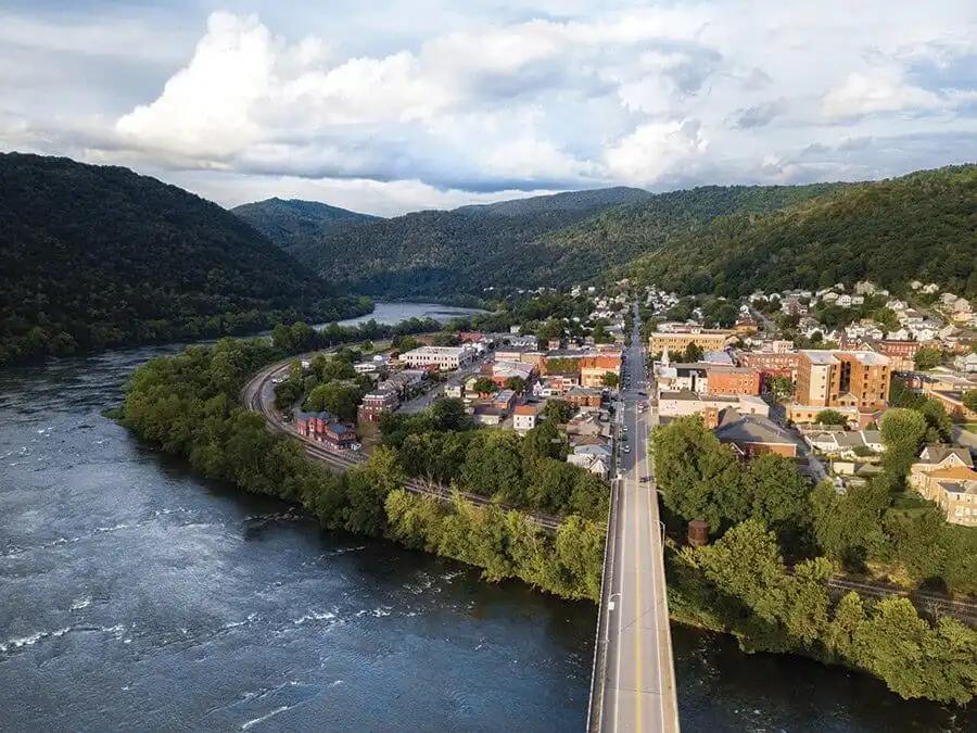 Hinton, West Virginia location