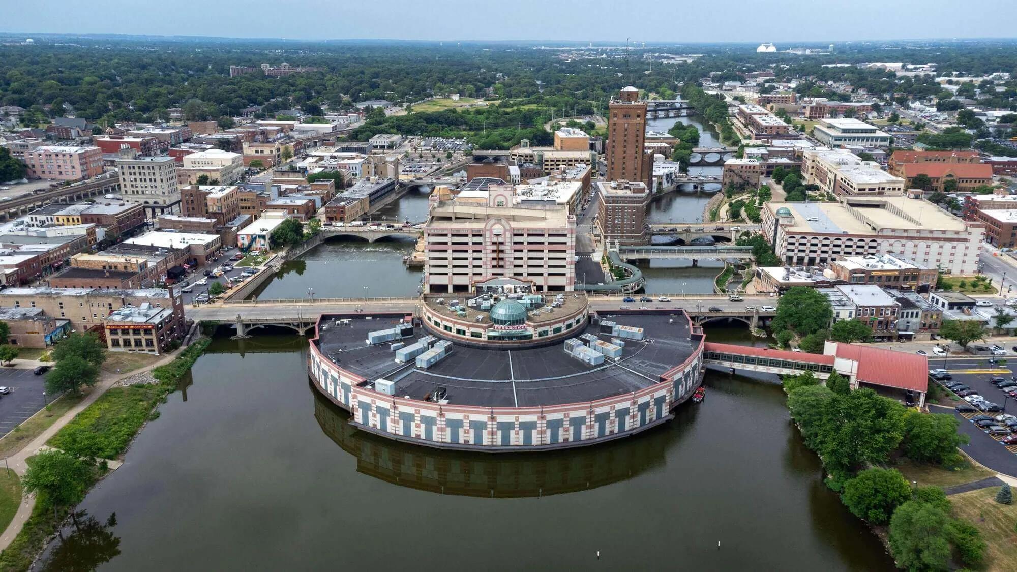 Aurora, Illinois location