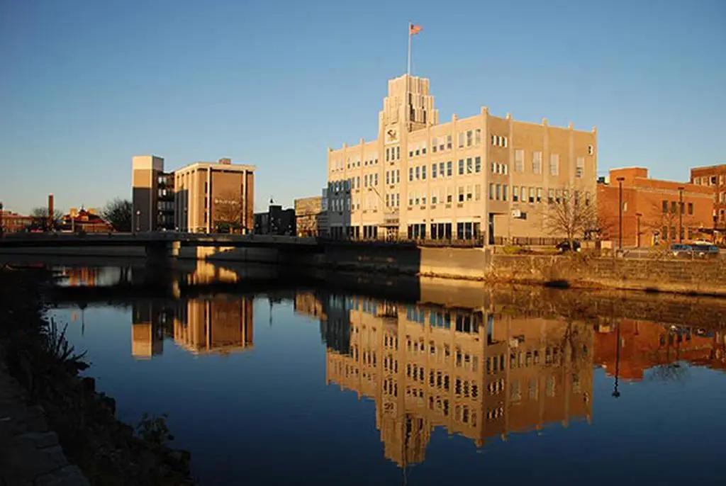 Sharon, Pennsylvania location