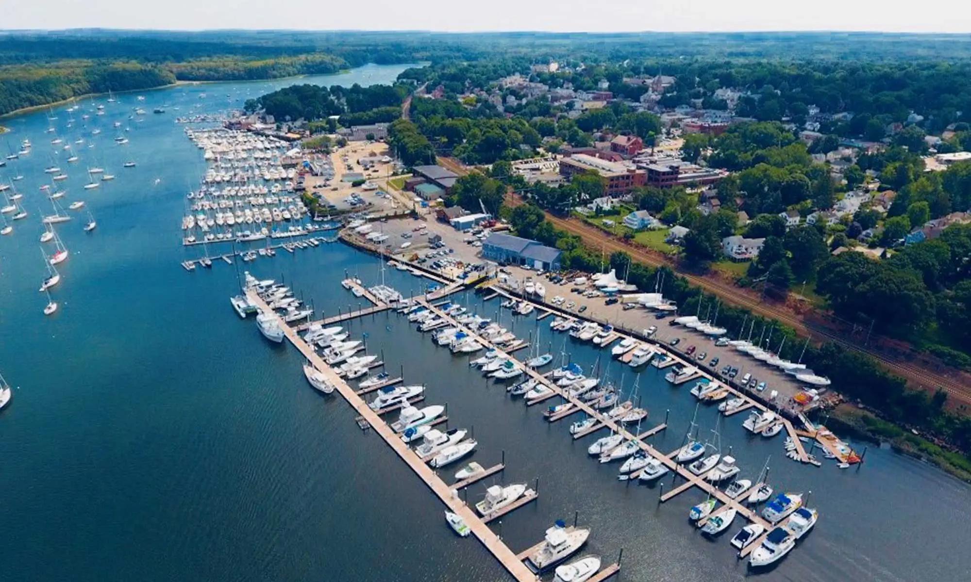 East Greenwich, Rhode Island location